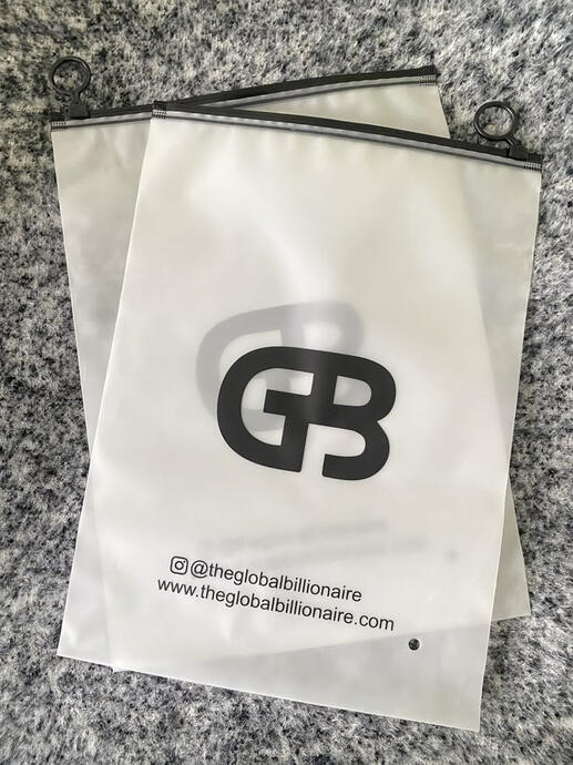 ZIPPER BAGS